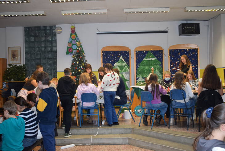 Kreat�v j�tsz�h�z a fels�ben