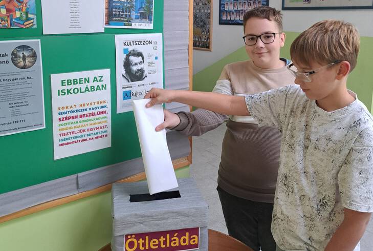 Di�kok Hangja – sz�m�t a v�lem�nyetek!