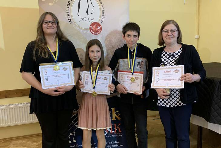 Csupor L�szl� IX. D�l-Dun�nt�li Region�lis Faf�v�s Verseny